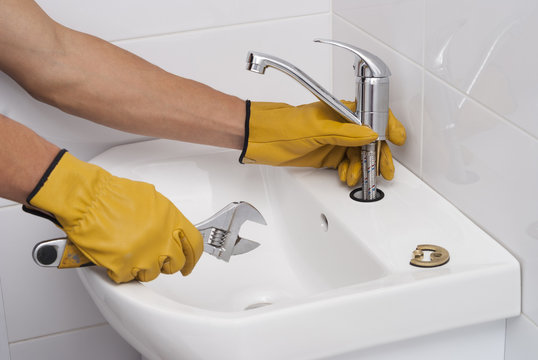 Faucet Installation & Water Line Upgrade Services in Toronto, Canada