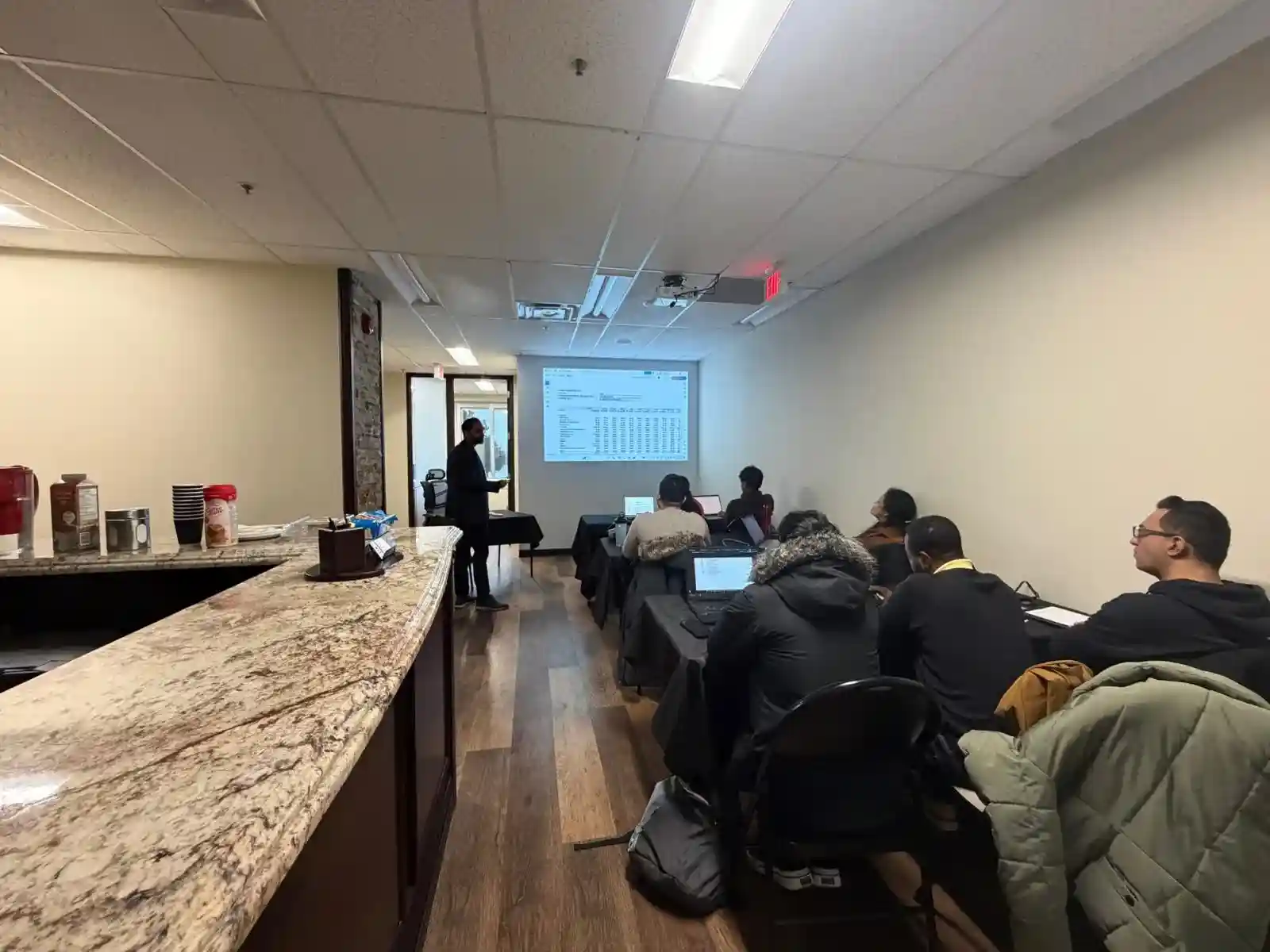 How Immigrants in Canada Can Earn $20–$35/Hour as a Bookkeeper in 90 Days